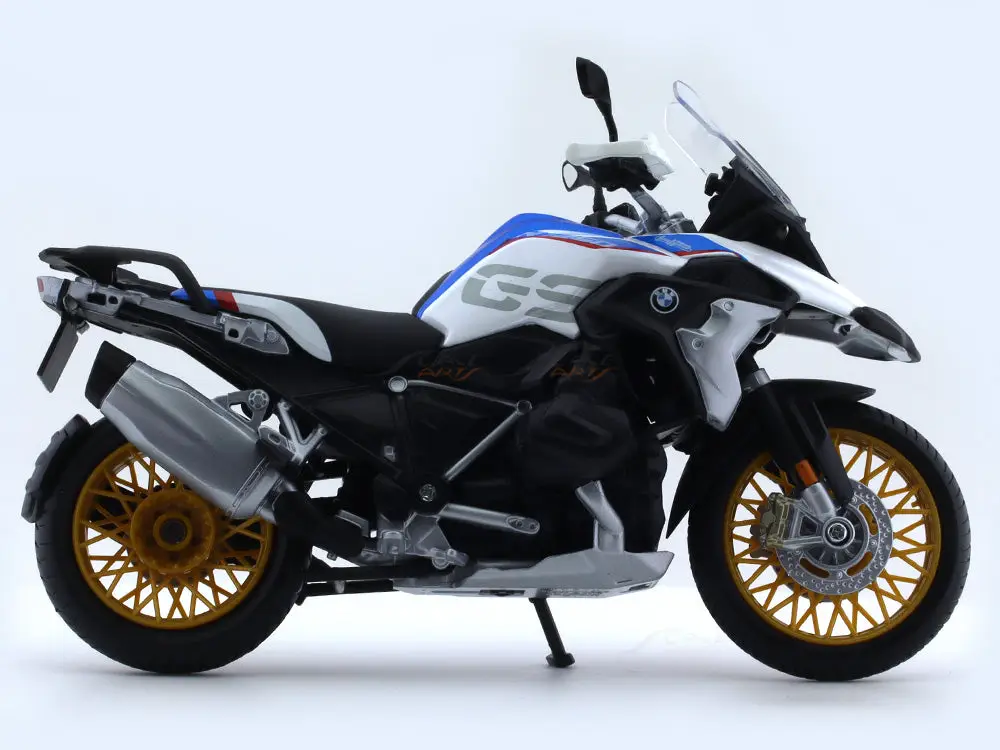 BMW R1250 GS 1:12 Maisto Licensed Scale Model bike collectible view 5