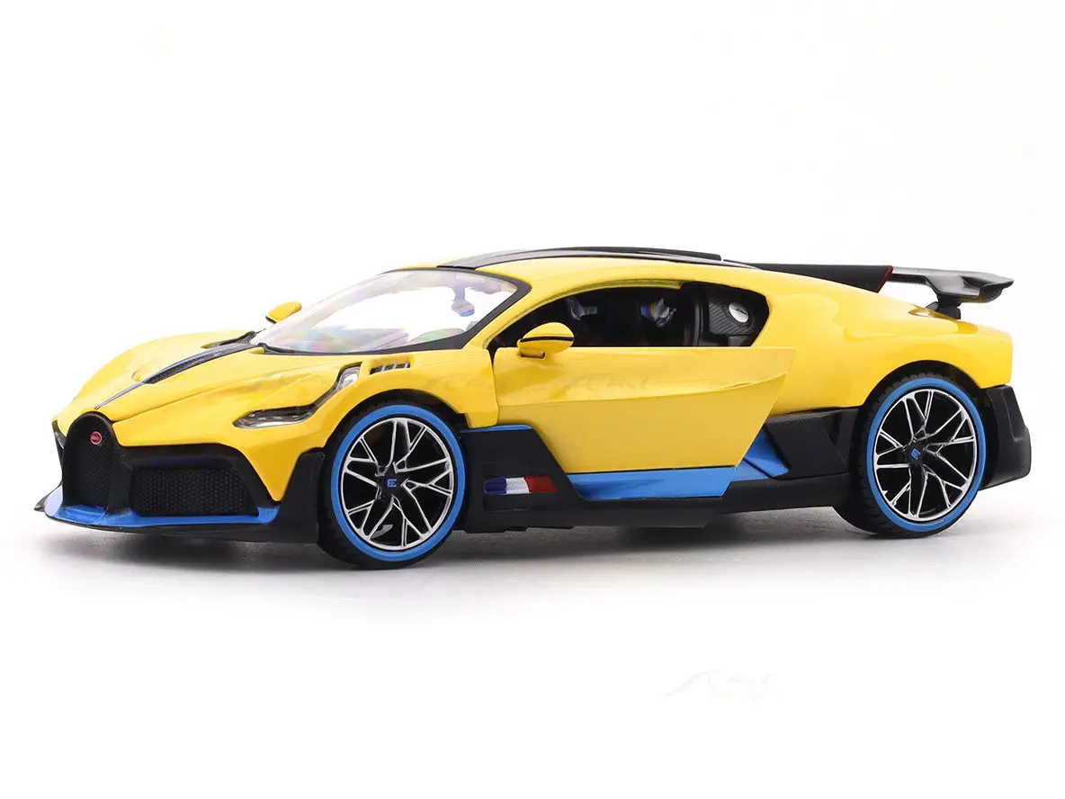 Bugatti Divo Yellow 1:24 Maisto licensed diecast alloy scale model car collectible view 7