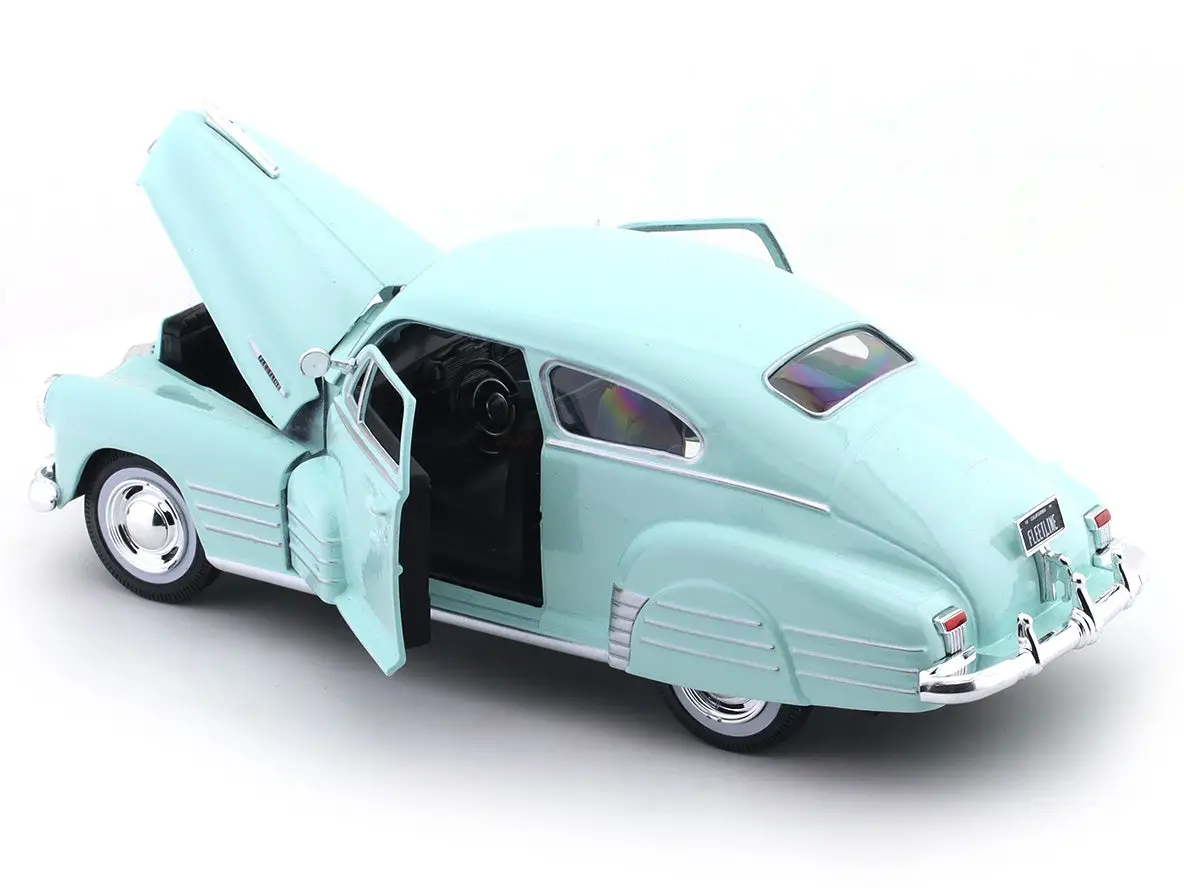 1948 Chevrolet Fleetline Aerosedan green 1:24 Maisto Licensed Diecast Scale Model Car Collectible view 5