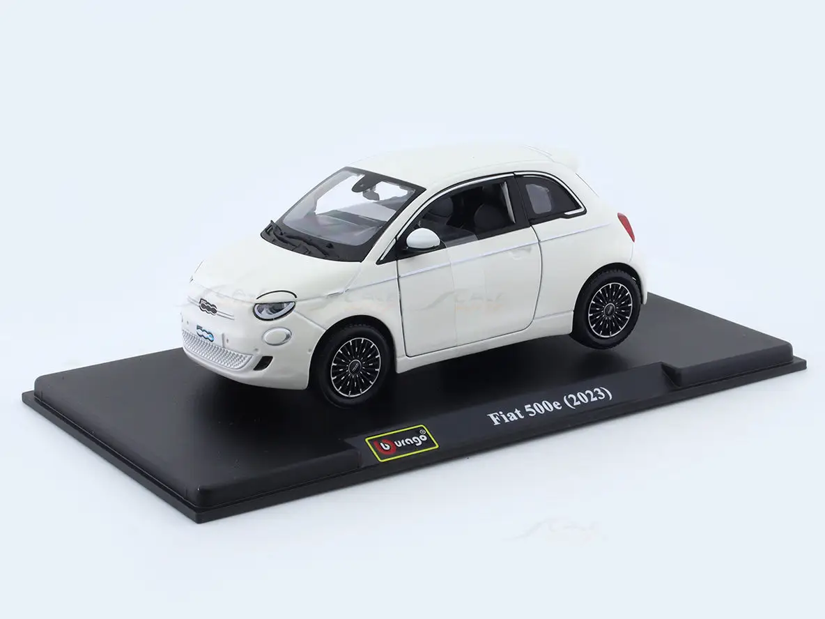 2023 Fiat 500e white 1:24 Bburago licensed diecast Scale Model car view 8