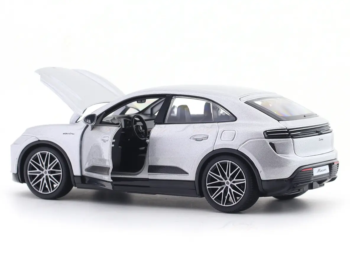 2024 Porsche Macan Turbo Electric Silver 1:24 Bburago Licensed Diecast Scale Model Car Collectible view 6