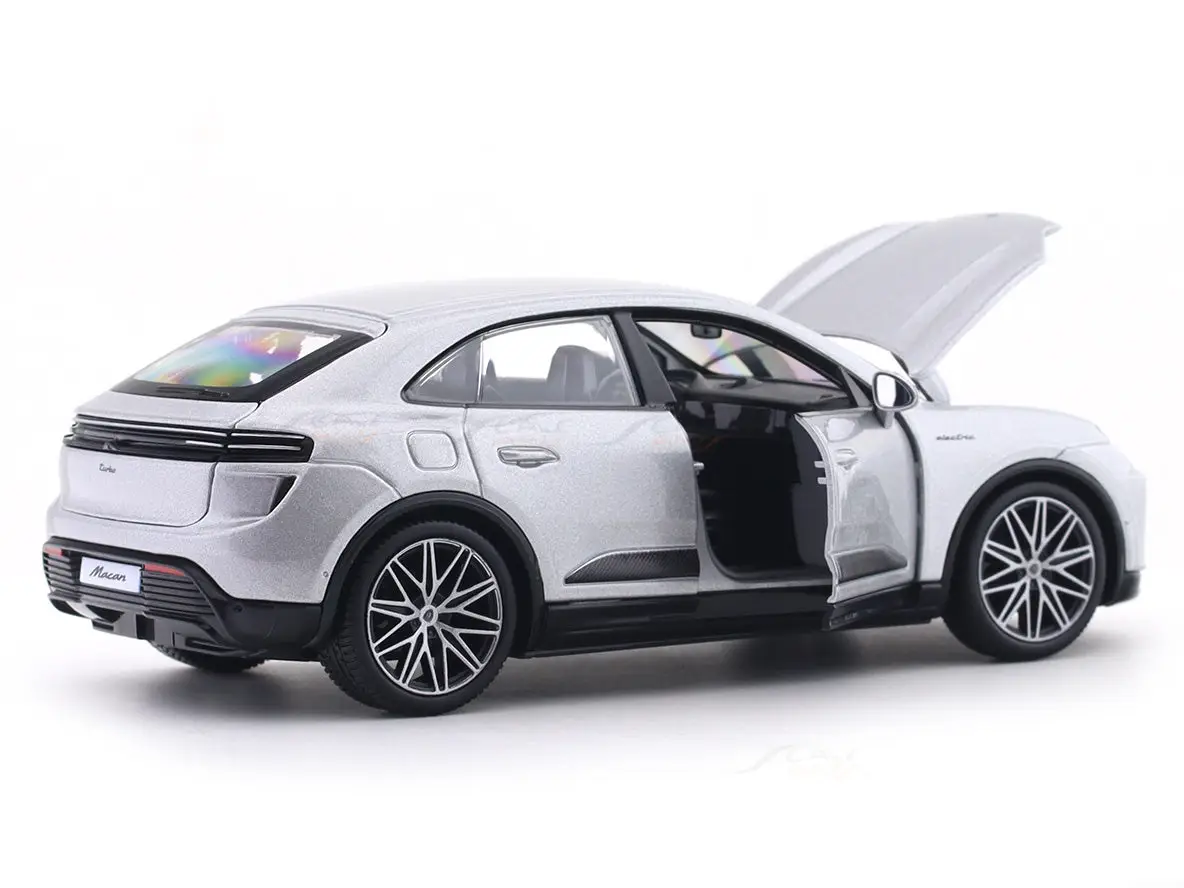 2024 Porsche Macan Turbo Electric Silver 1:24 Bburago Licensed Diecast Scale Model Car Collectible view 7