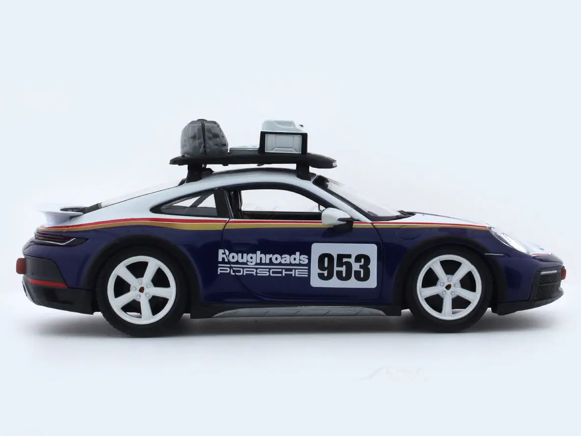 Porsche 911 Rally Dakar 1:24 Bburago licensed diecast Scale Model car view 4