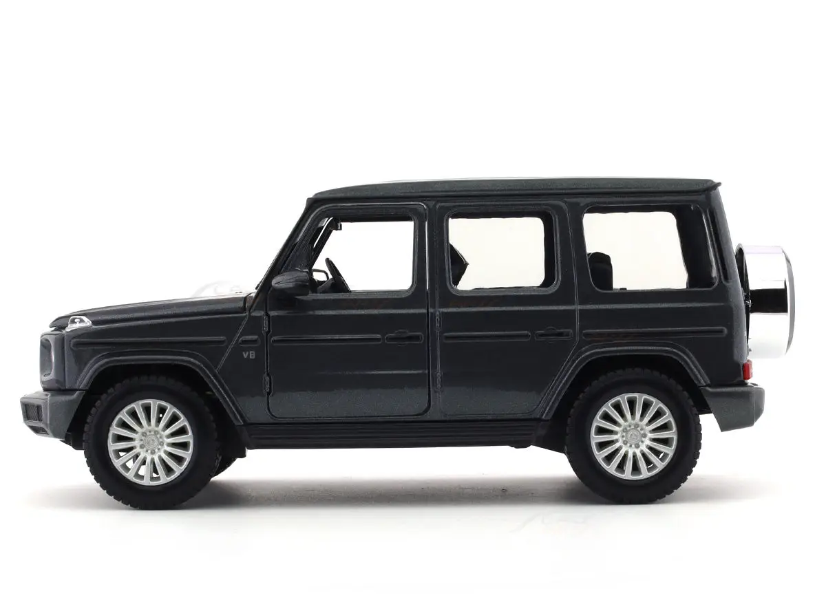 2019 Mercedes-Benz G Class red 1:25 Maisto licensed diecast Scale Model car G view 2