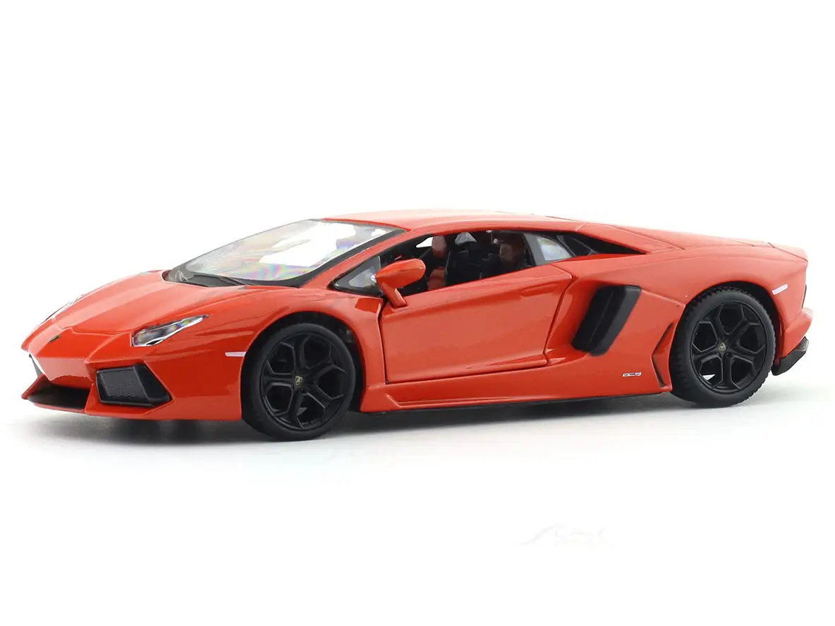 Lamborghini Aventador Coupe with Acrylic Case 1:24 Bburago Licensed Diecast Scale Model Car Collectible