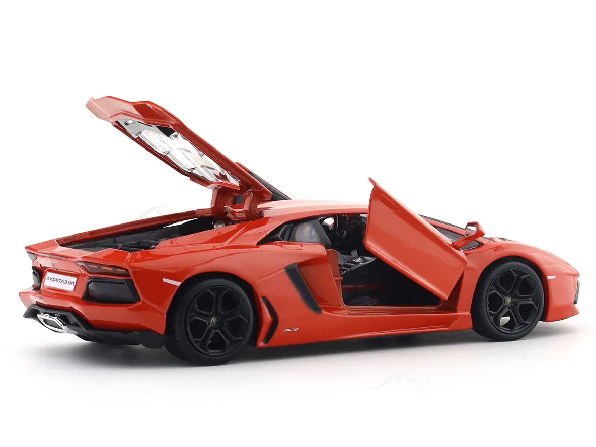 Lamborghini Aventador Coupe with Acrylic Case 1:24 Bburago Licensed Diecast Scale Model Car Collectible view 5