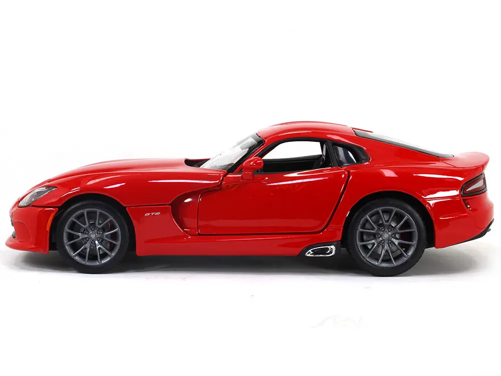 Dodge Viper GTS SRT 1:18 Maisto diecast Scale Model car view 2