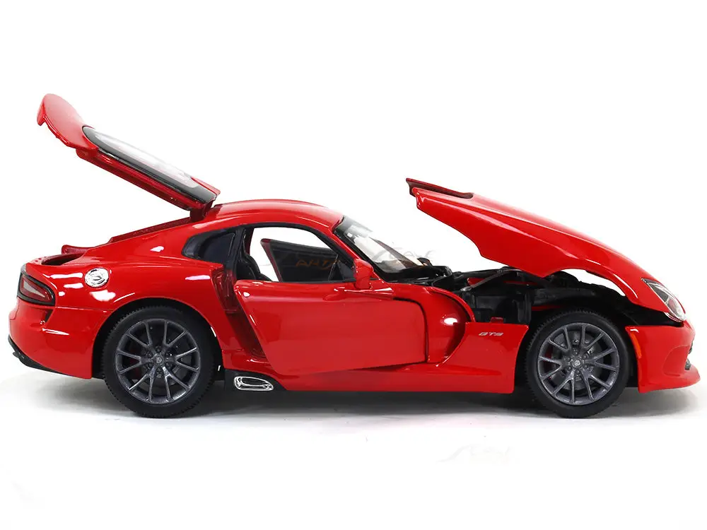 Dodge Viper GTS SRT 1:18 Maisto diecast Scale Model car view 10