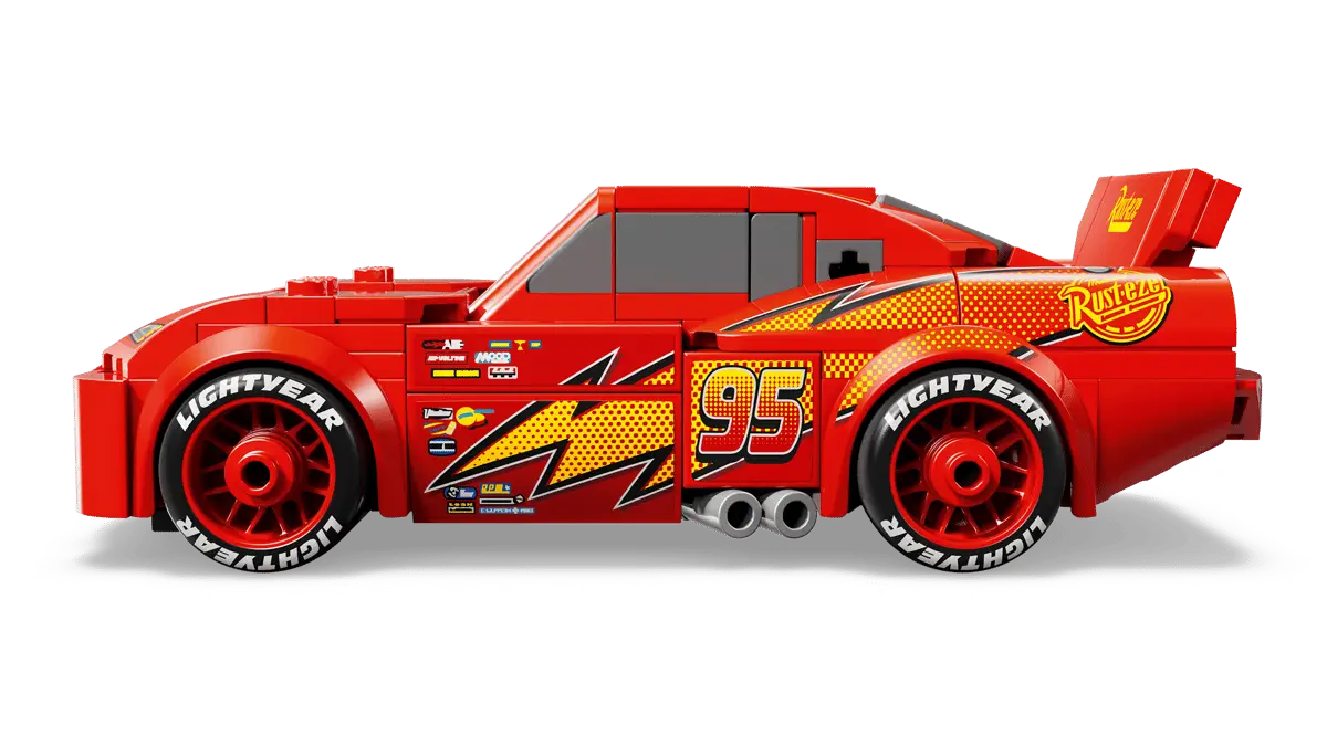 Lightning McQueen LEGO Car 77255 view 3