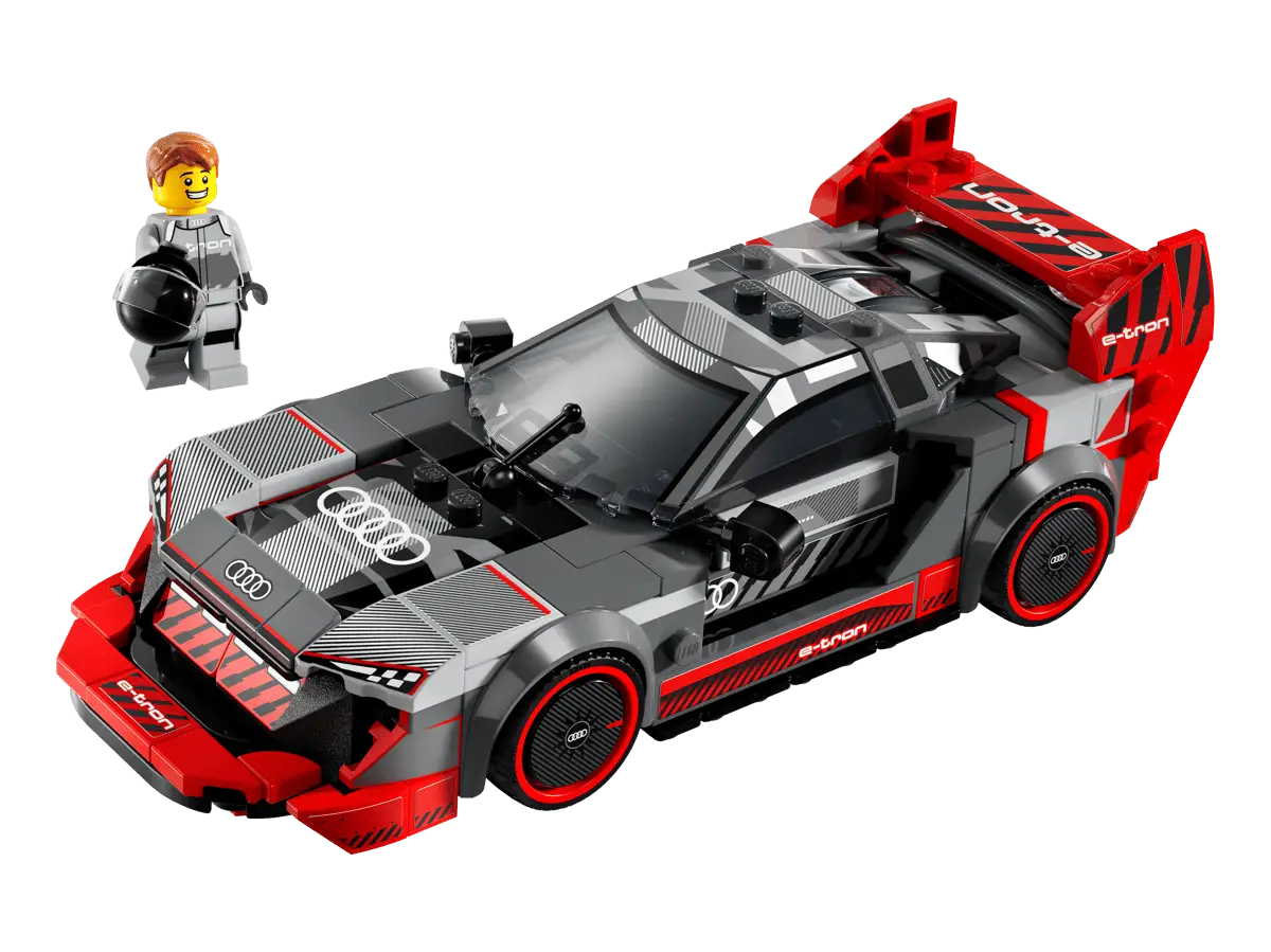 Audi S1 e-tron quattro Race Car 76921 view 2