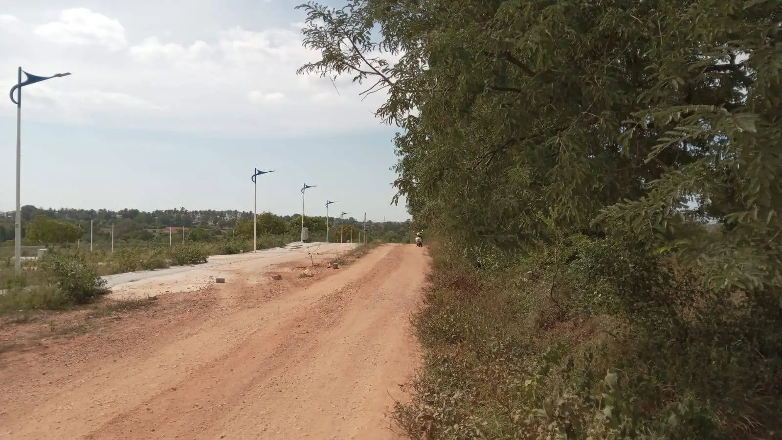 (2026OCN032) Land - Hunsur Road view 3