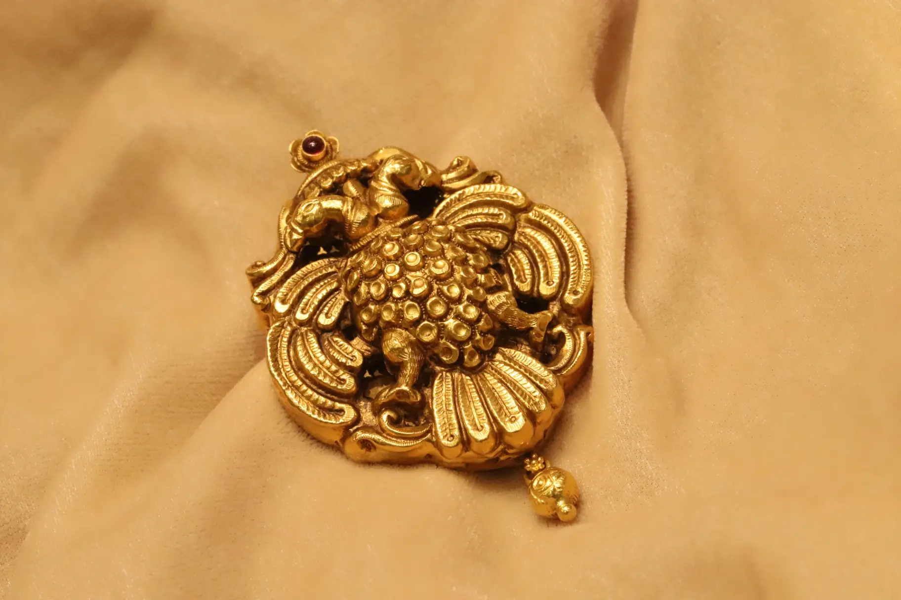 Gold Gandberunda Pendant view 2