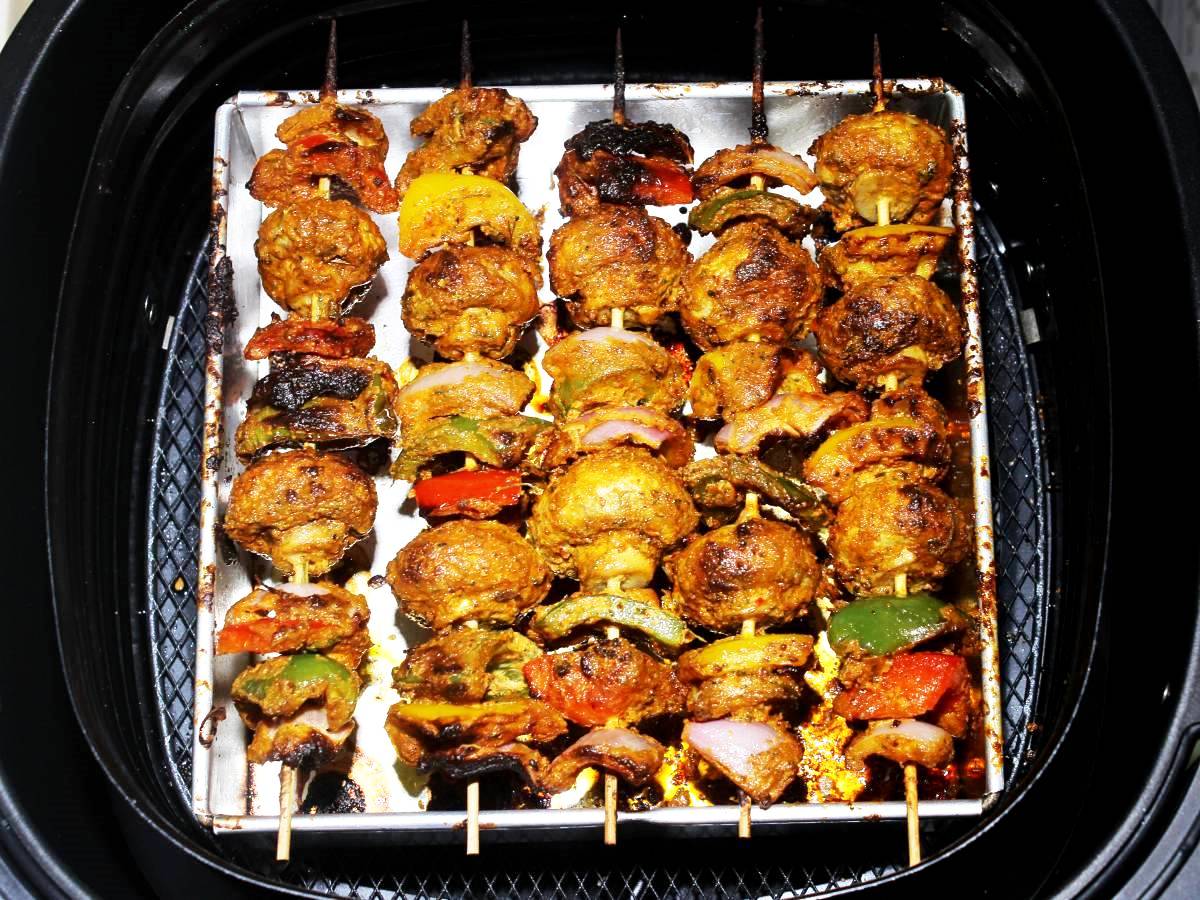 Mushroom Tikka 750 Ml Box view 2