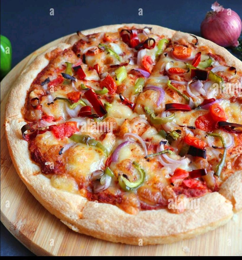 Onion Tomato Capsicum Pizza
