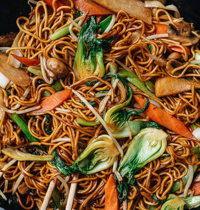 VEG CHOWMEIN HALF
