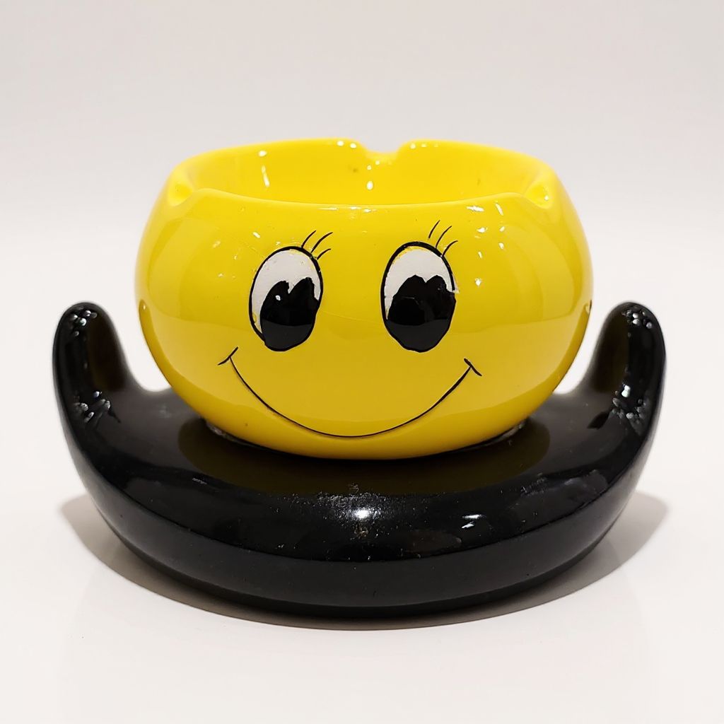 Ashtray Emoji In Palm 3/5" view 3