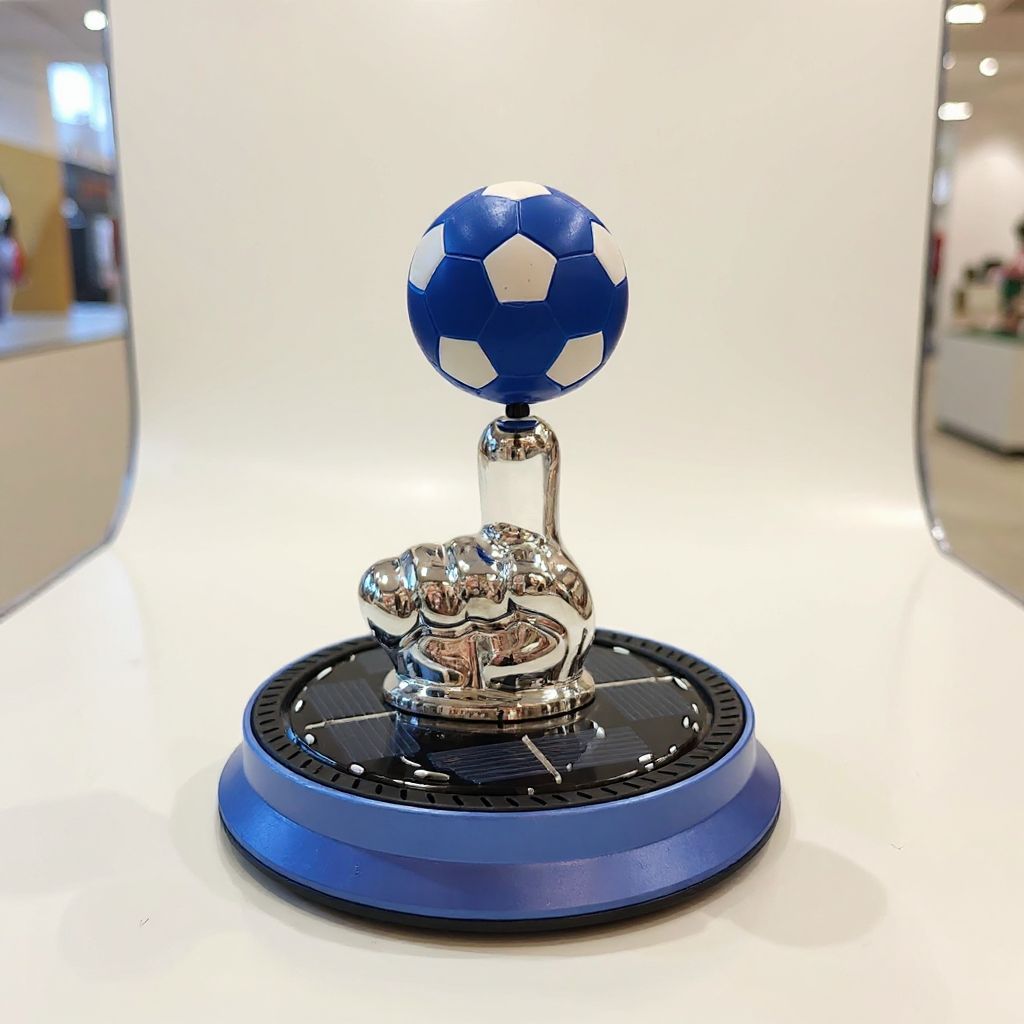 Solar-Powered Car Dashboard Ornament 4/3" view 2