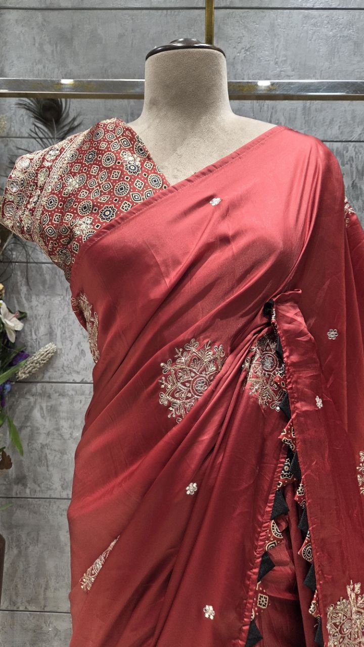 Pure Munga Saree view 4