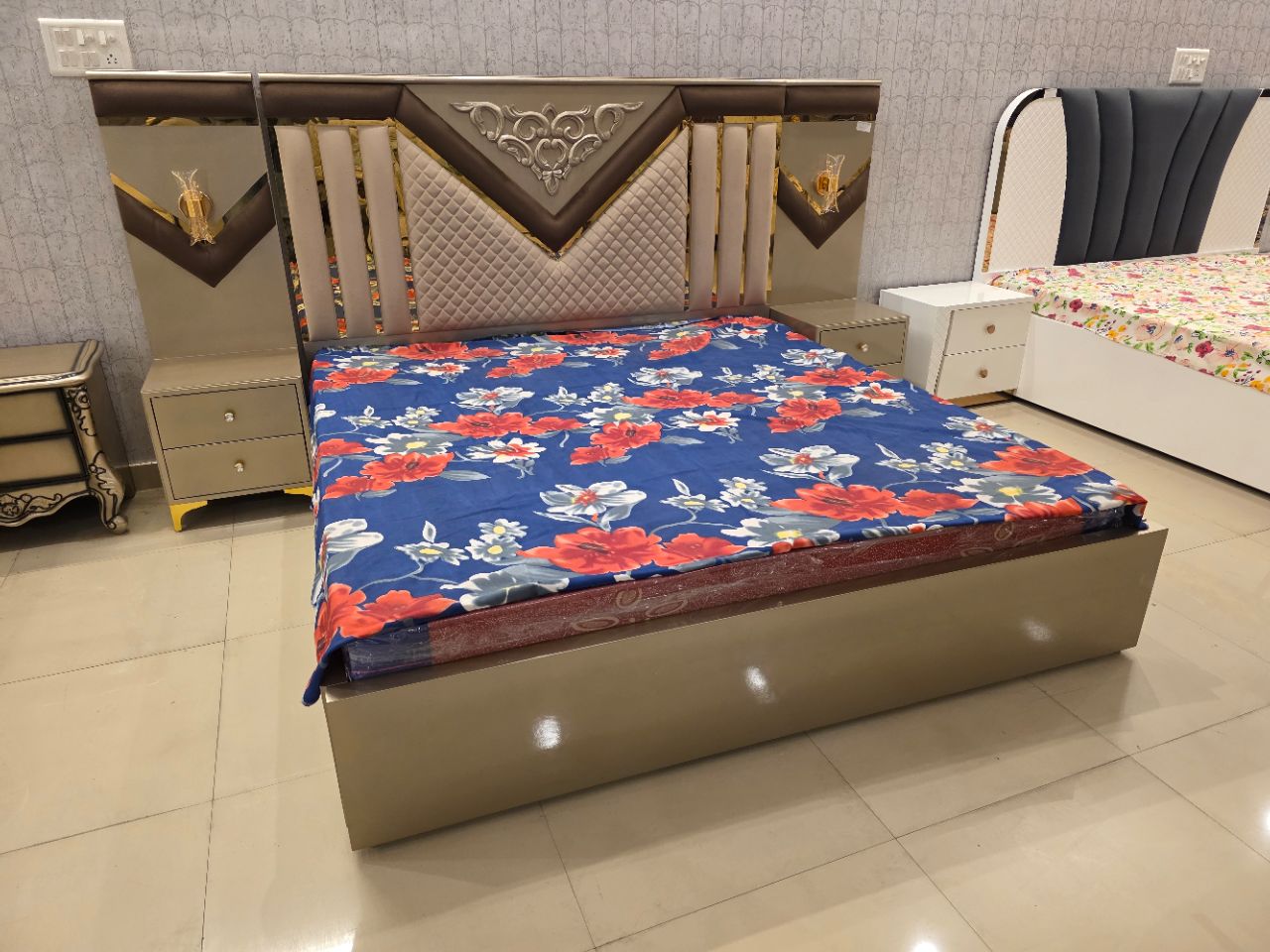 Imperial V-Edge Bed view 2