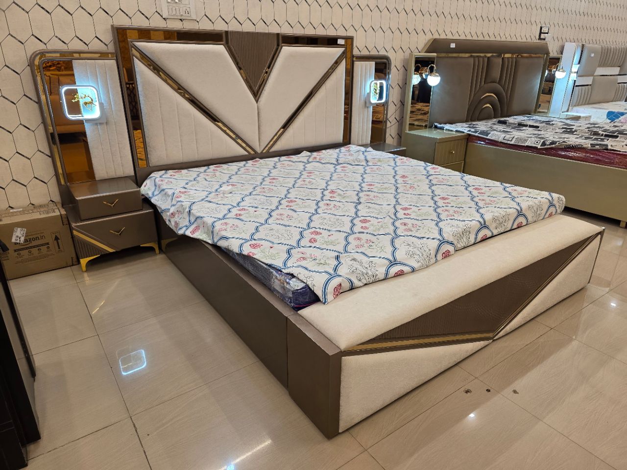 Elite V-Panel Luxury Bed