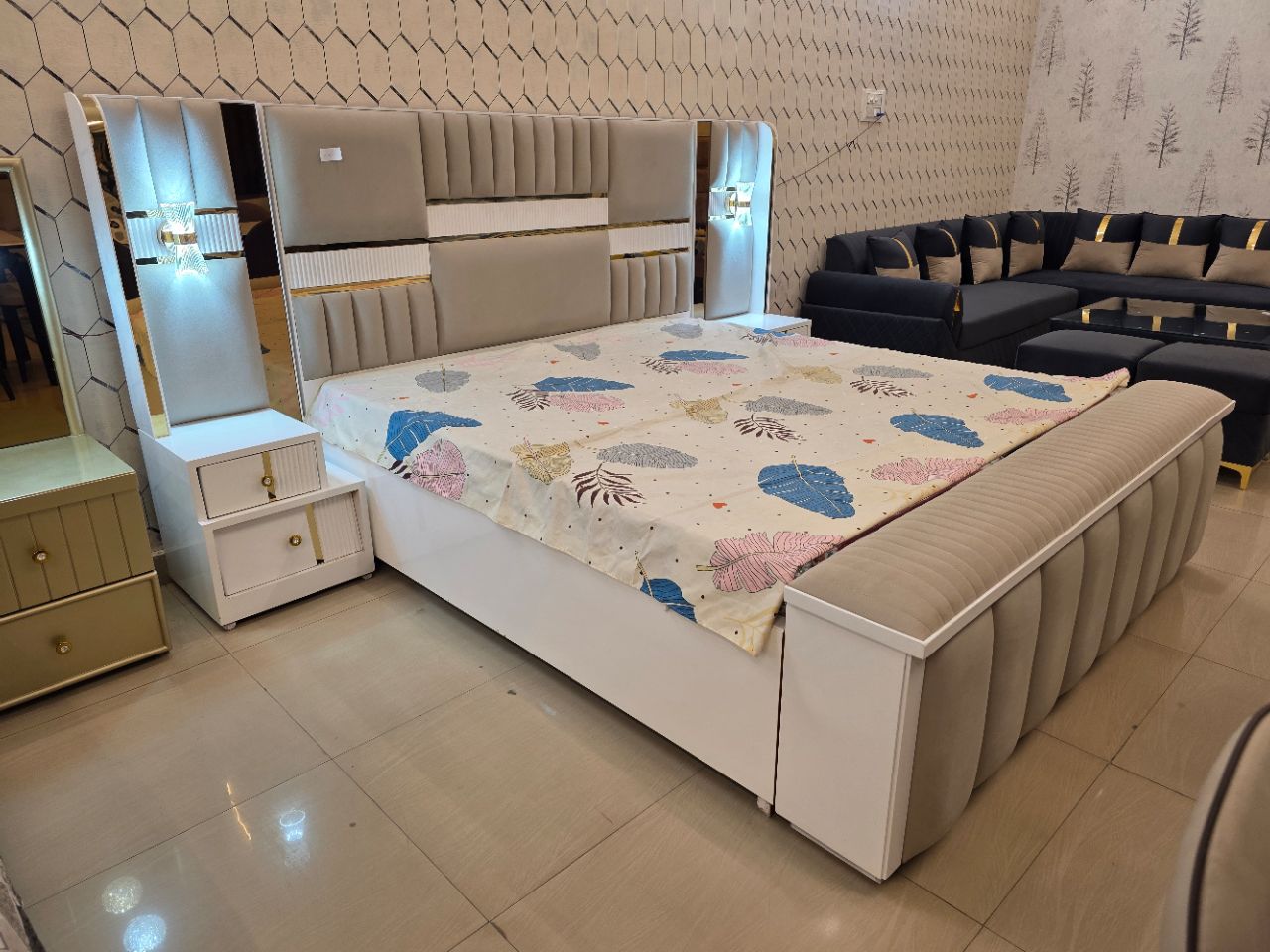 Luxe Horizon Bed