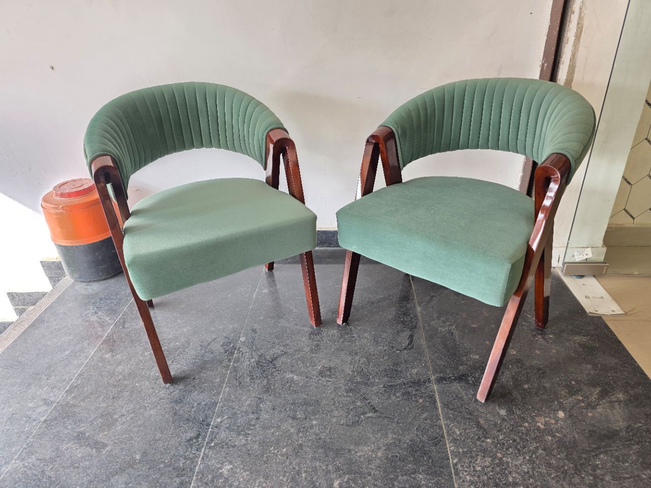 Velora Luxe Accent Chair