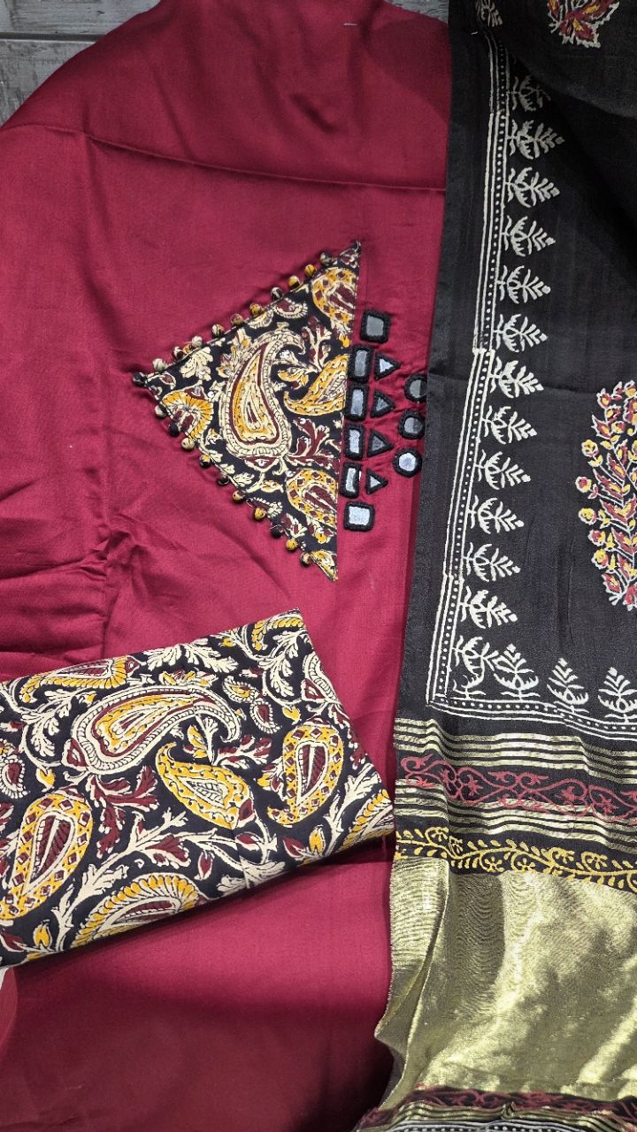 Elegant Unstitched Suit view 3