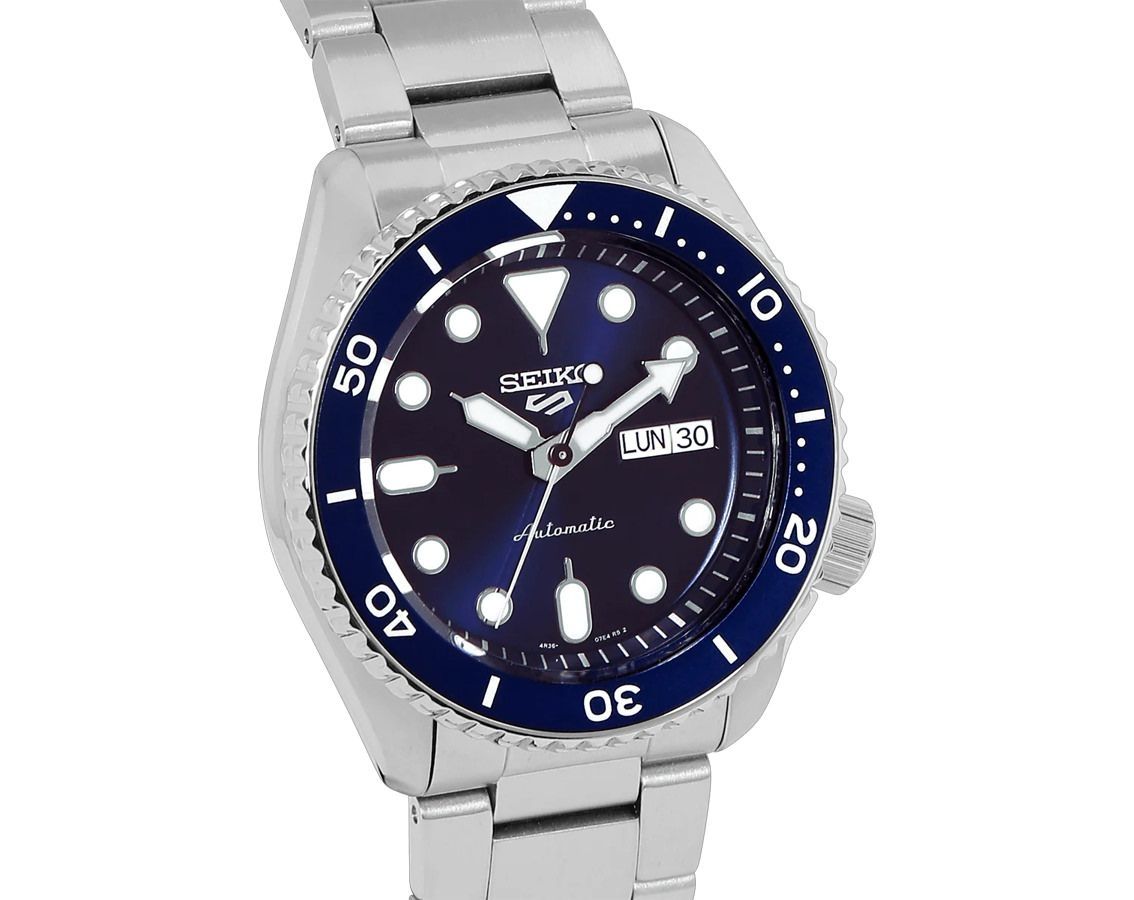 Seiko Automatic Dive Watch view 7