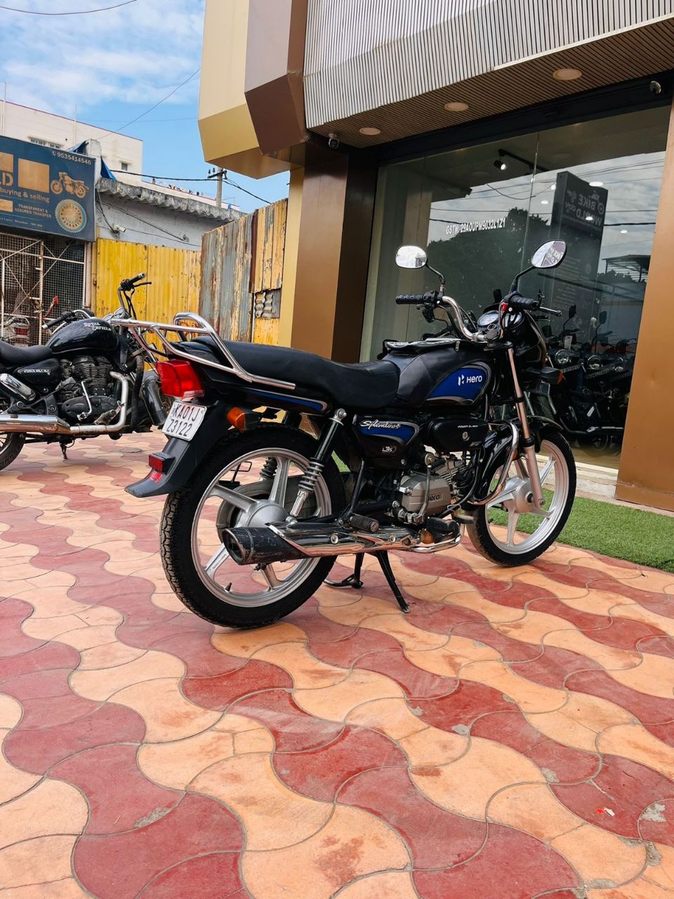 Hero Splendor Plus /2023 Model view 8