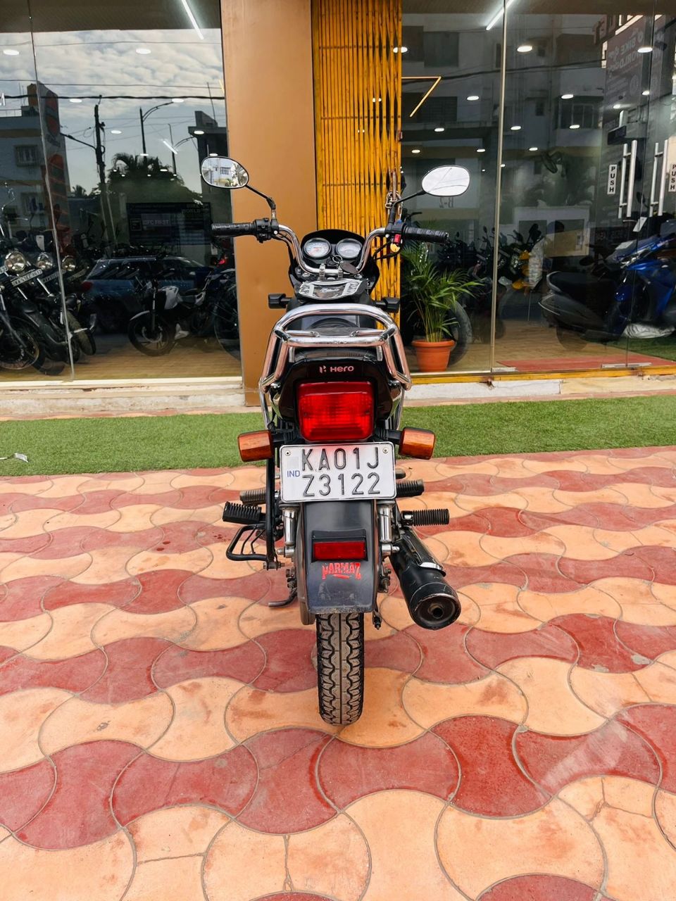 Hero Splendor Plus /2023 Model view 9