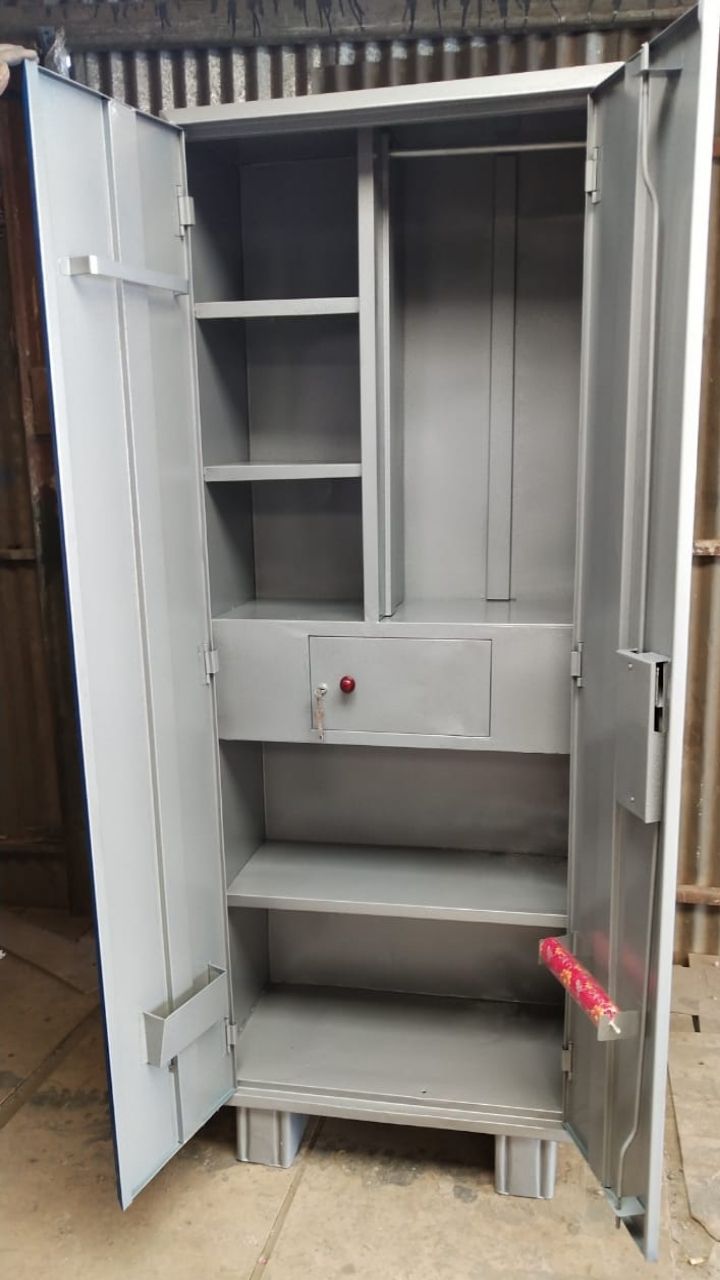 Metal Almira 2.5*6.5 Feet view 3