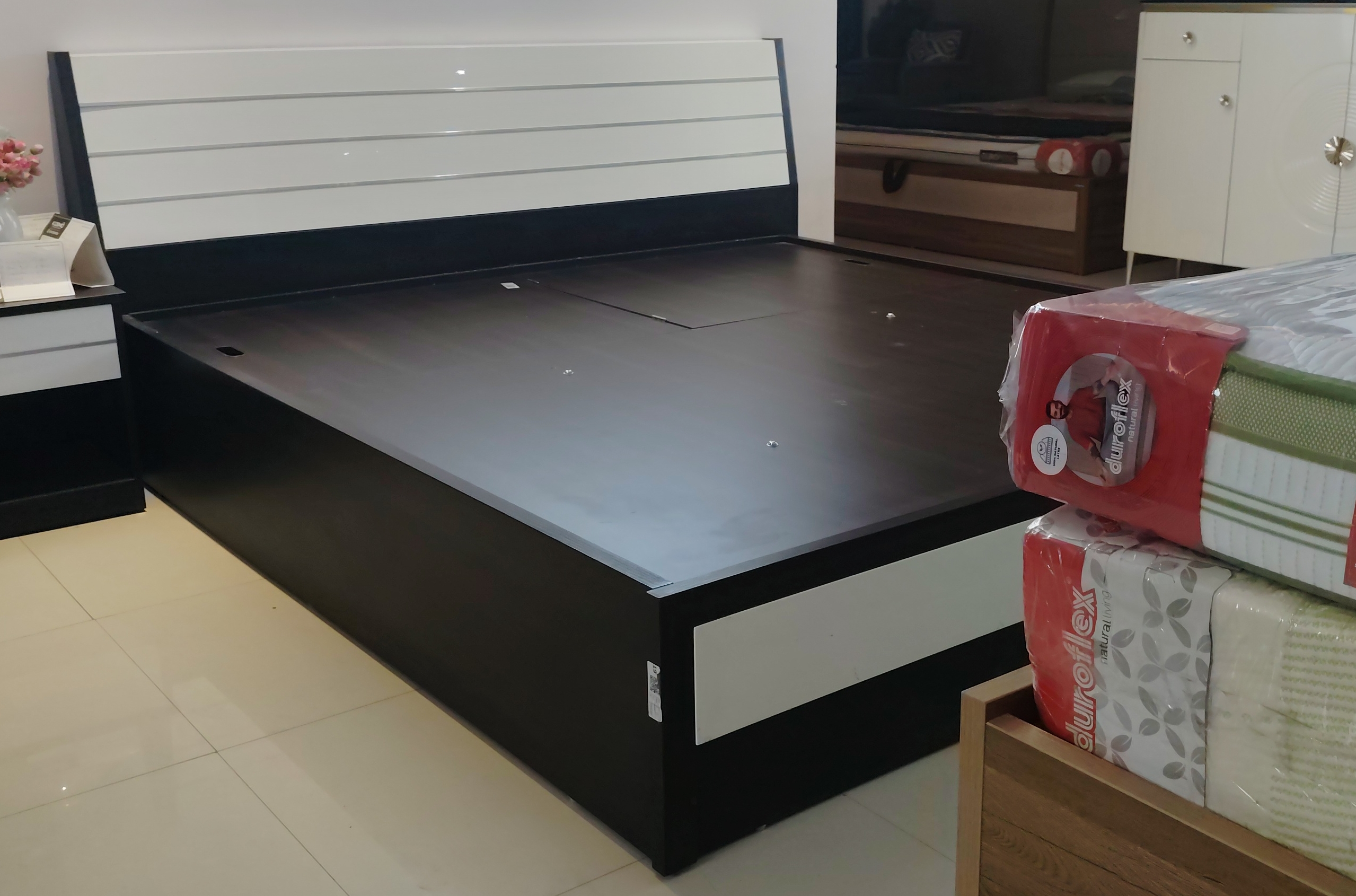 Modern Platform Bed view 2