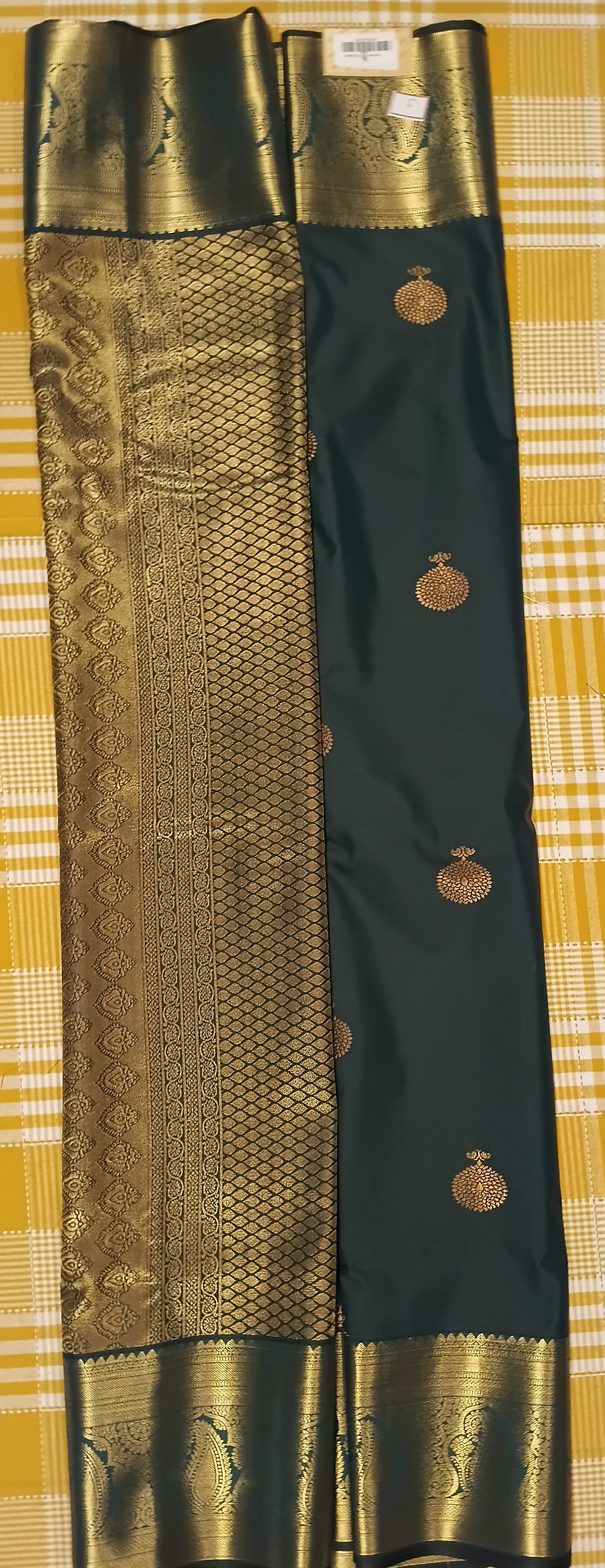 Pure Silk Saree Bottle Green 017 view 2