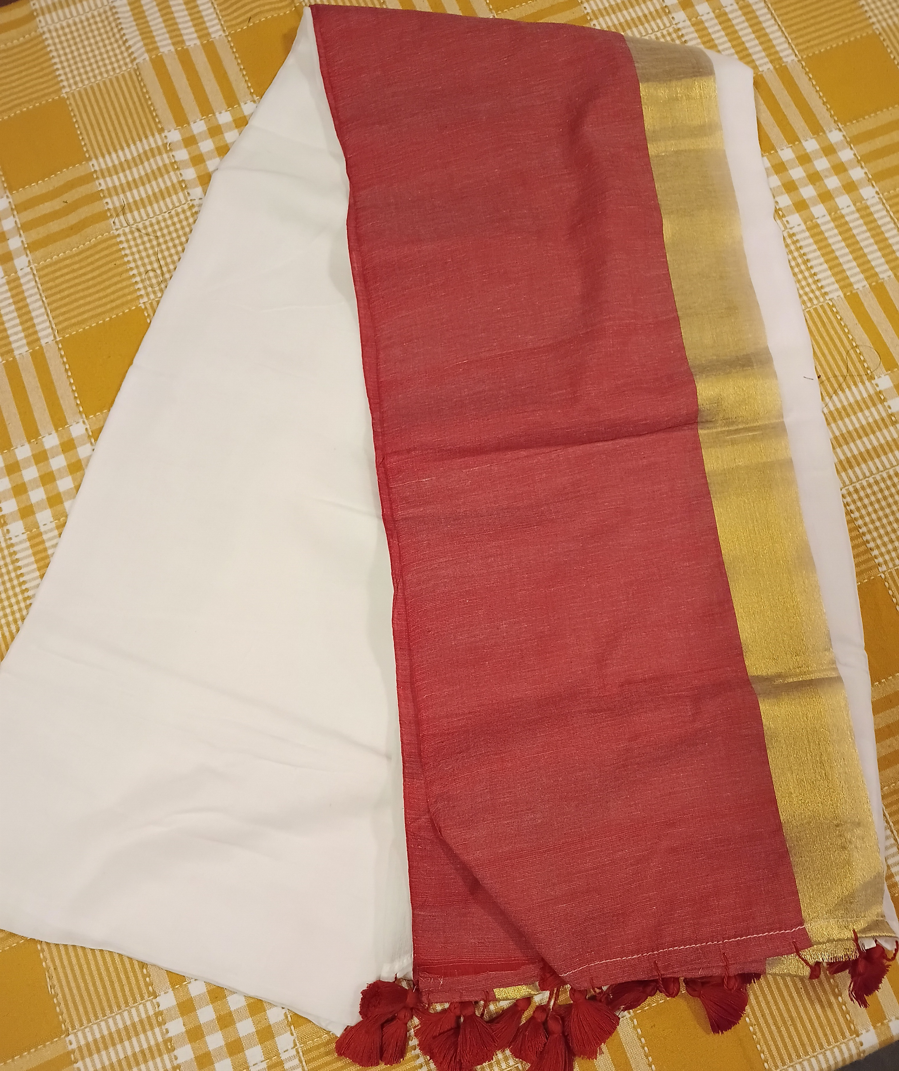 l Red and White Mul Cotton 003 view 2