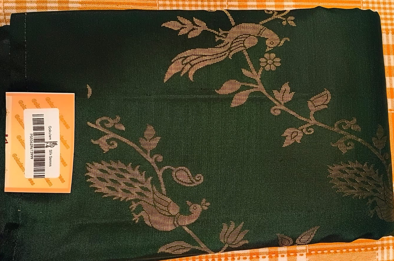Bottle Green Pure Silk Saree 001 view 2