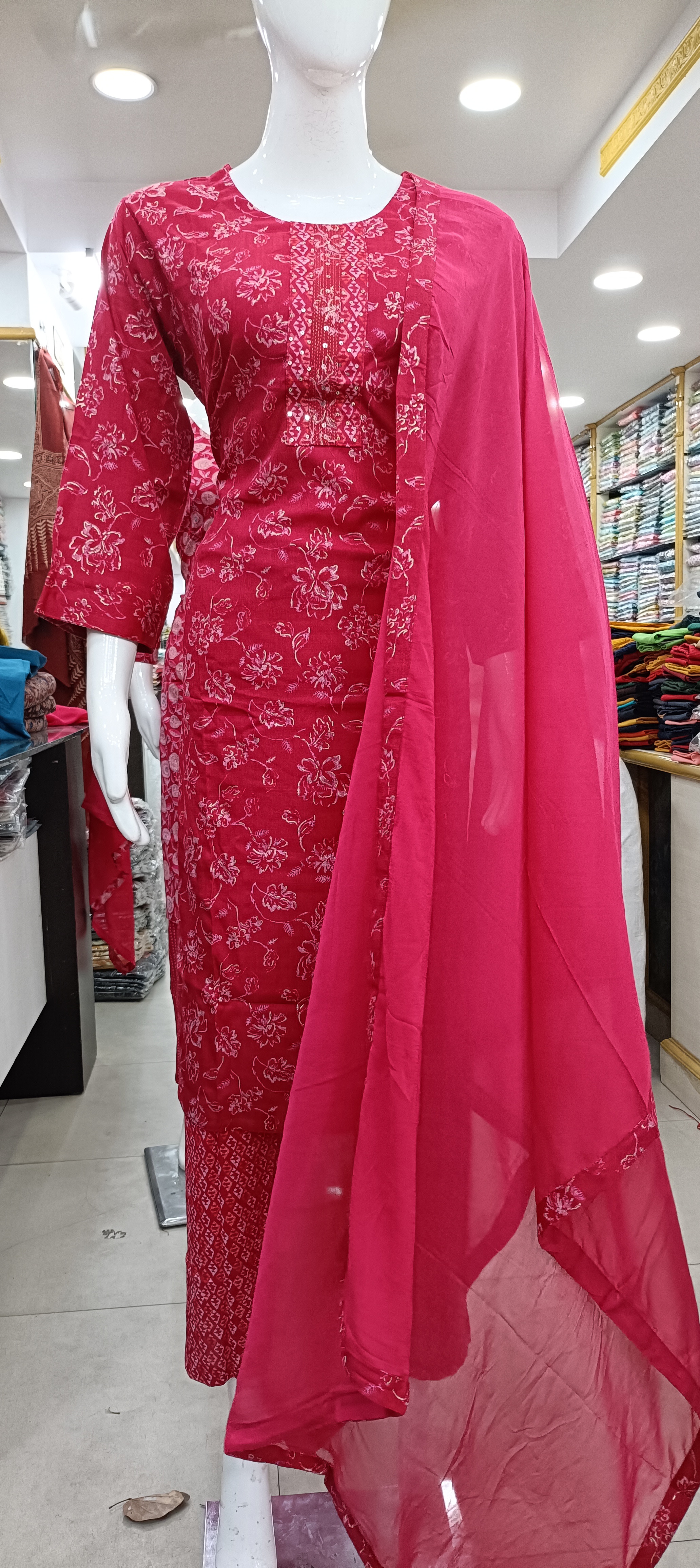 Magenta Kurti Set view 2