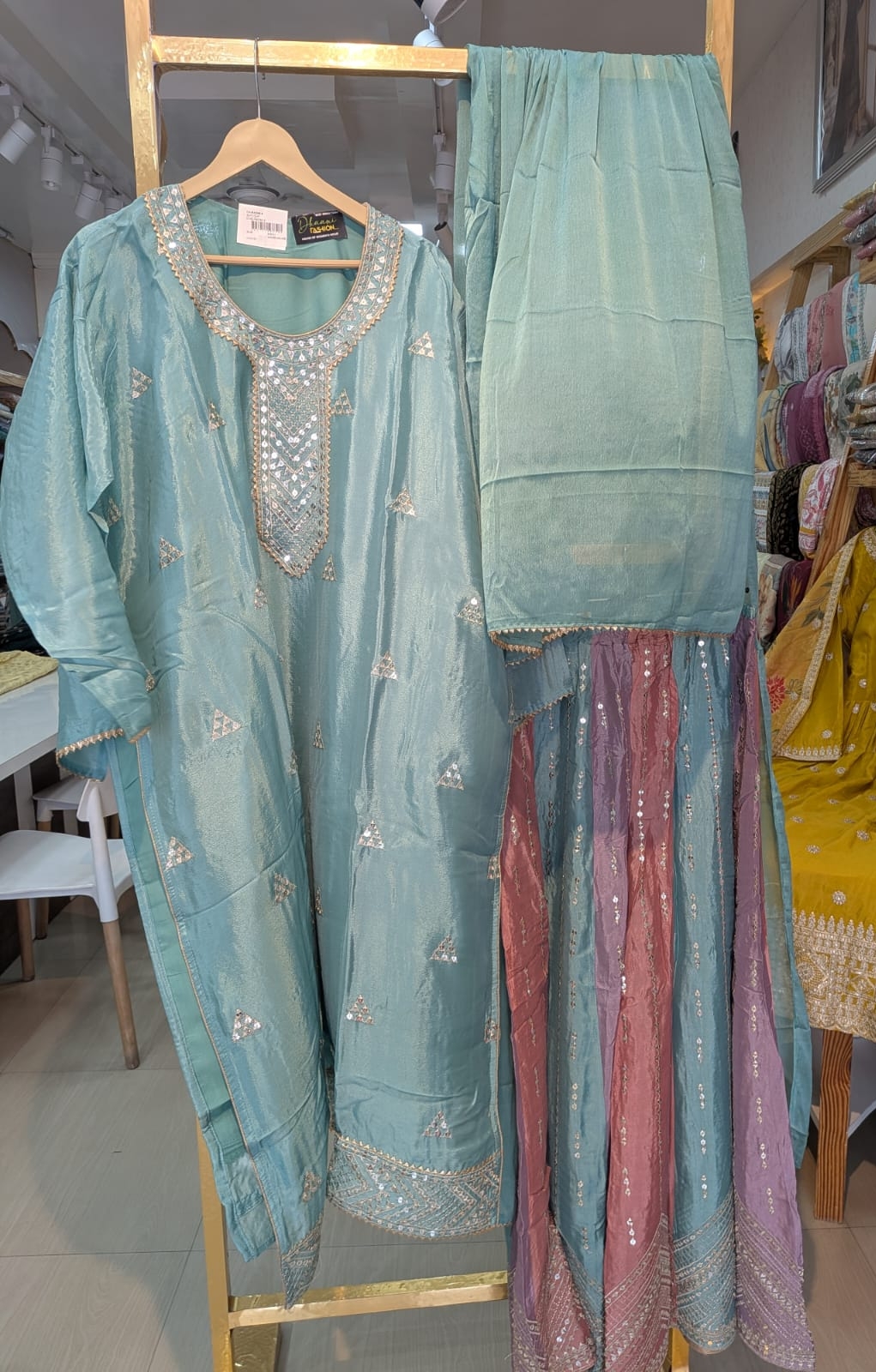 Heavy Embroidered With Mirror Work Elegant Partywear Flapper Suit - 9 C / SD0062 view 7