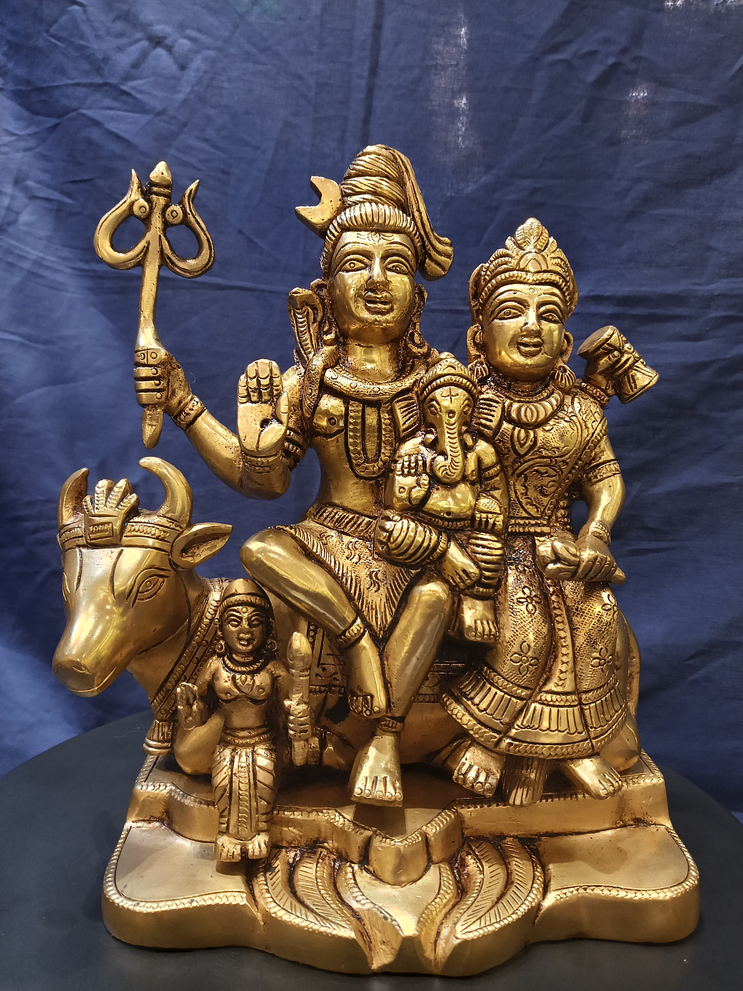 Brass Shiva Pariwar Idol view 2