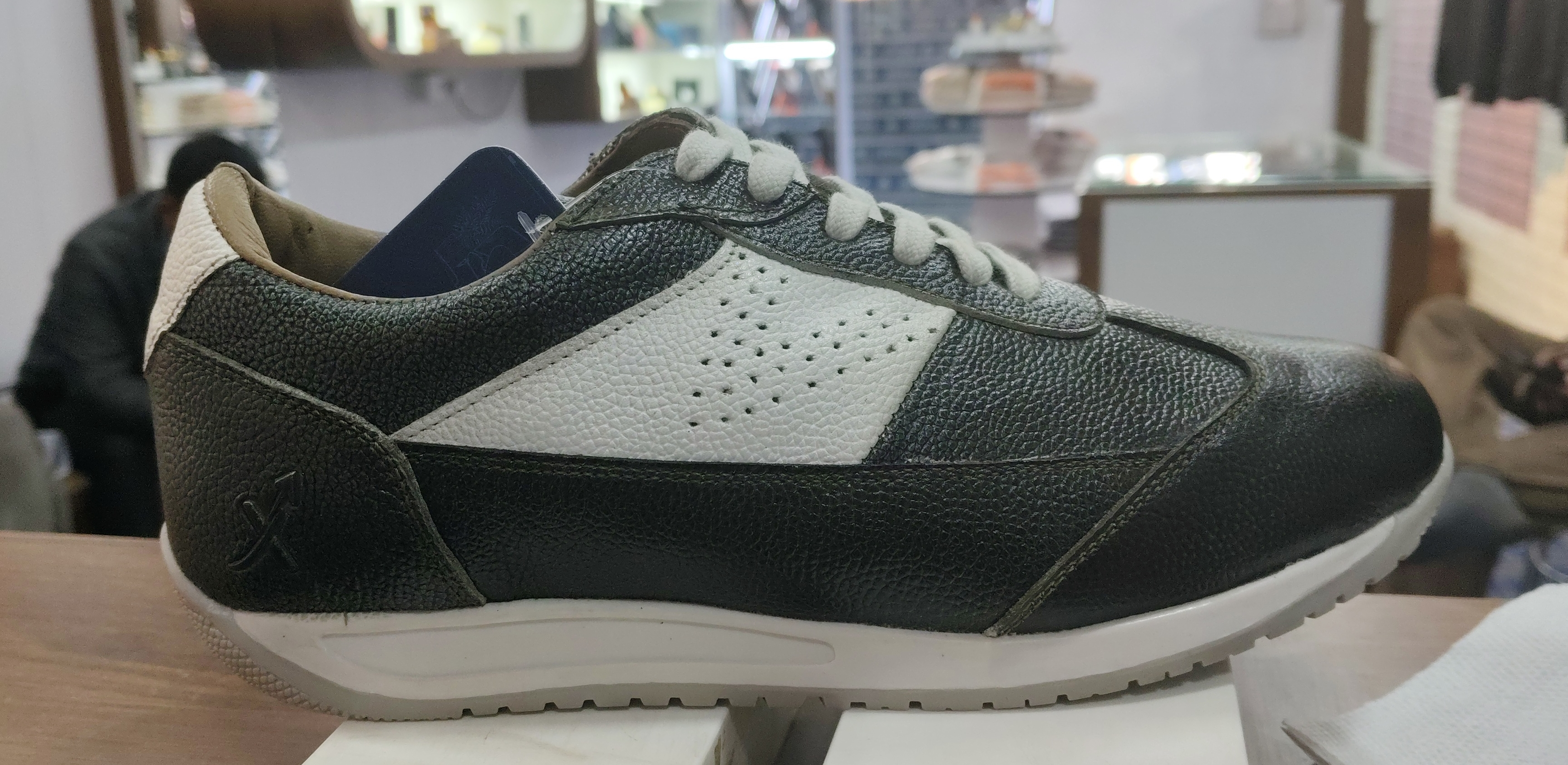 Apexion Mens Leather Sneaker view 4