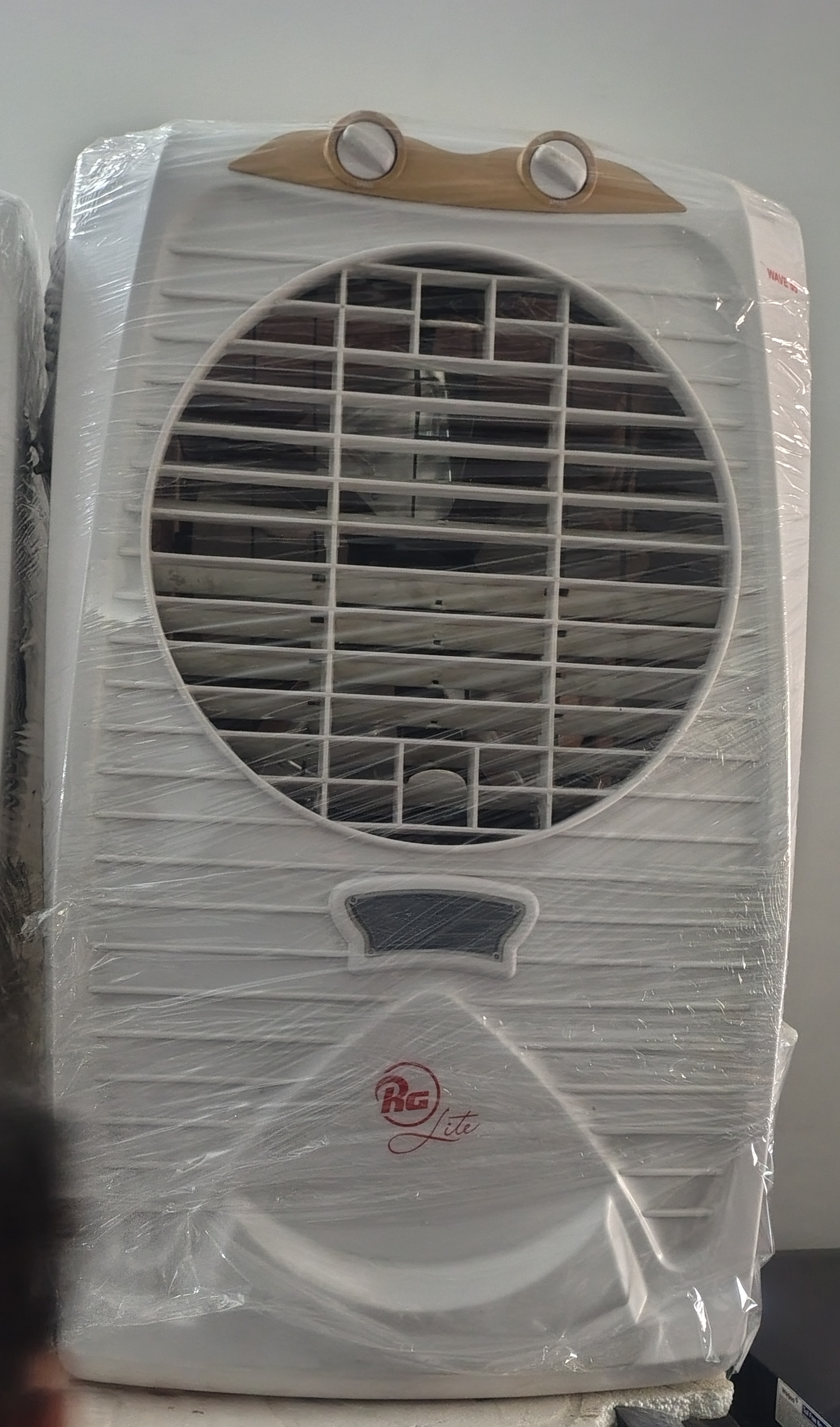 RG Lite Air Coolers 55 Liter view 2