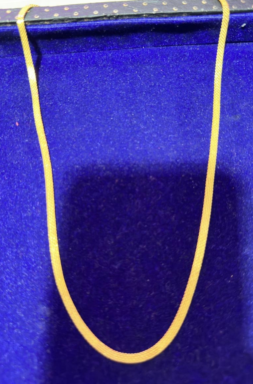 18k Gold Chain view 2