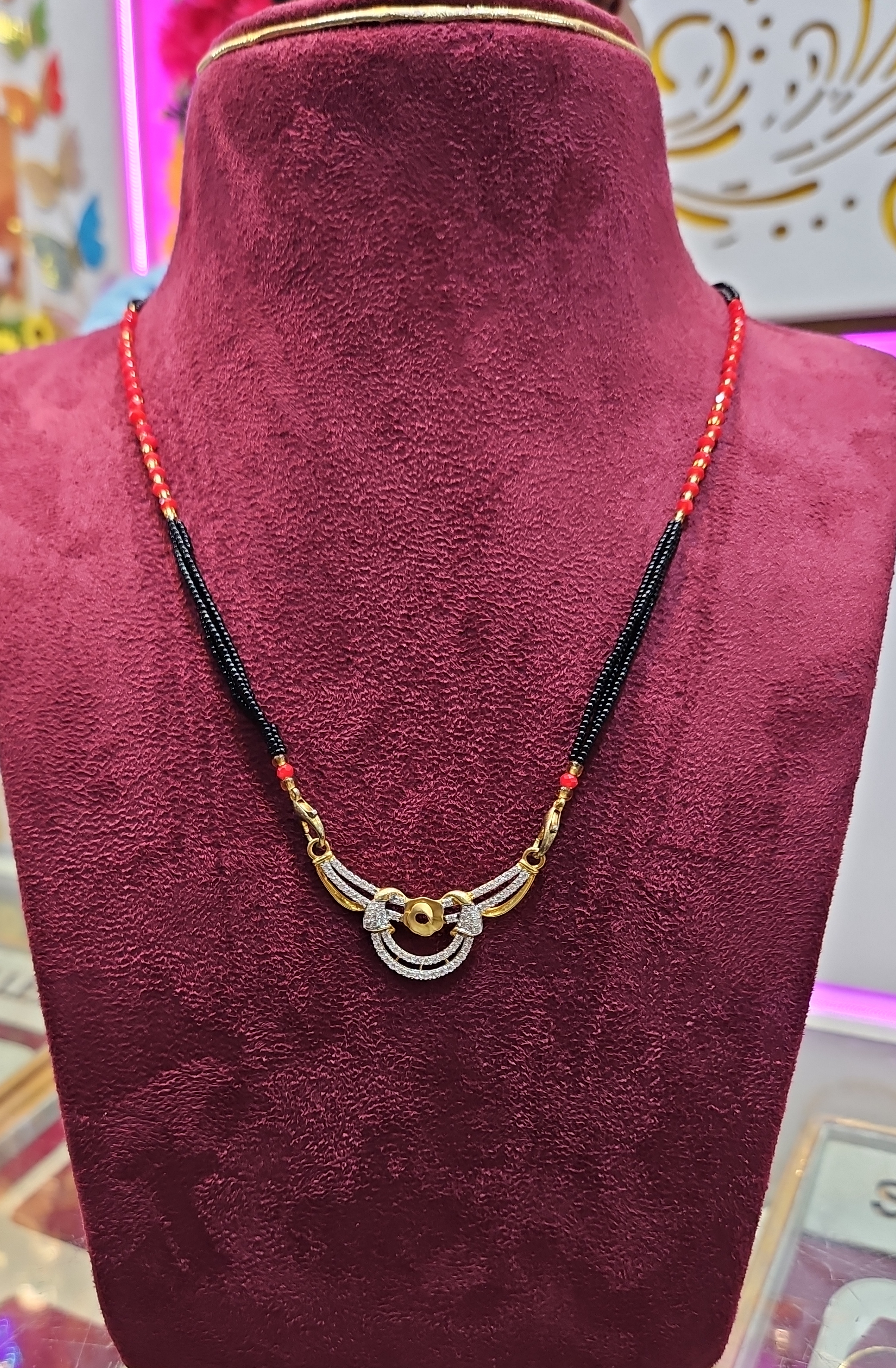 Traditional Necklacee view 2