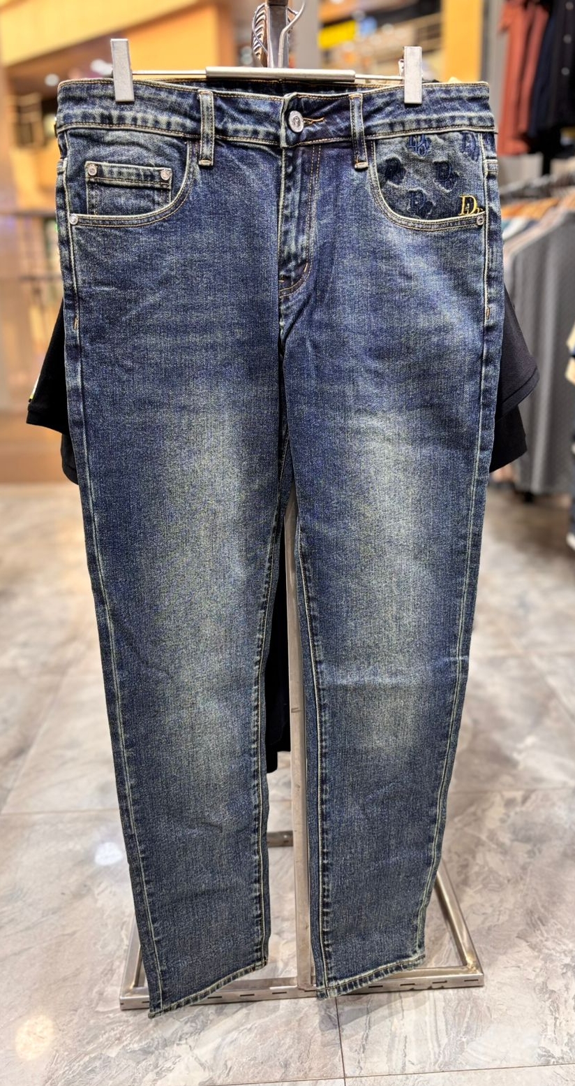 Style-D54-D&G Solid  Jeans Slim fit view 2