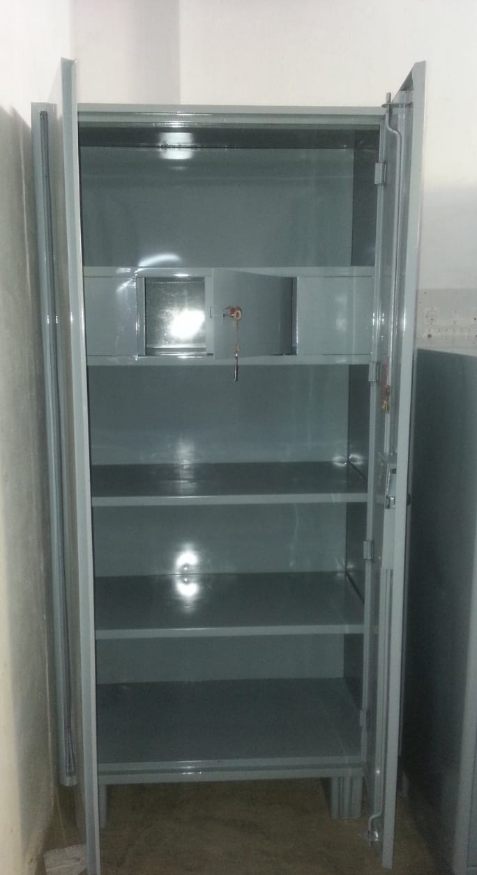 Office Almira With Locker