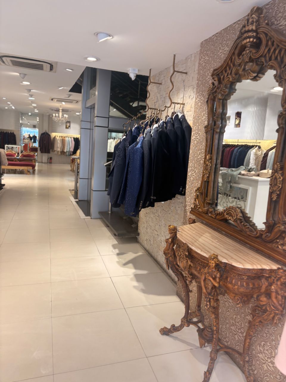 Manyavar view 4