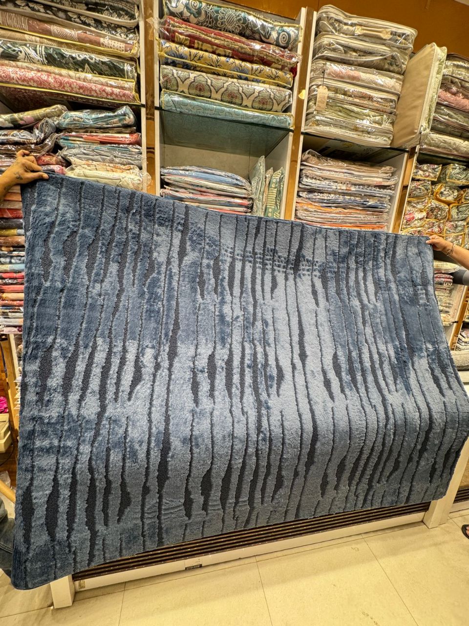 Rabbit Fur Anti Skid Carpet , size 5* 7 feet view 8