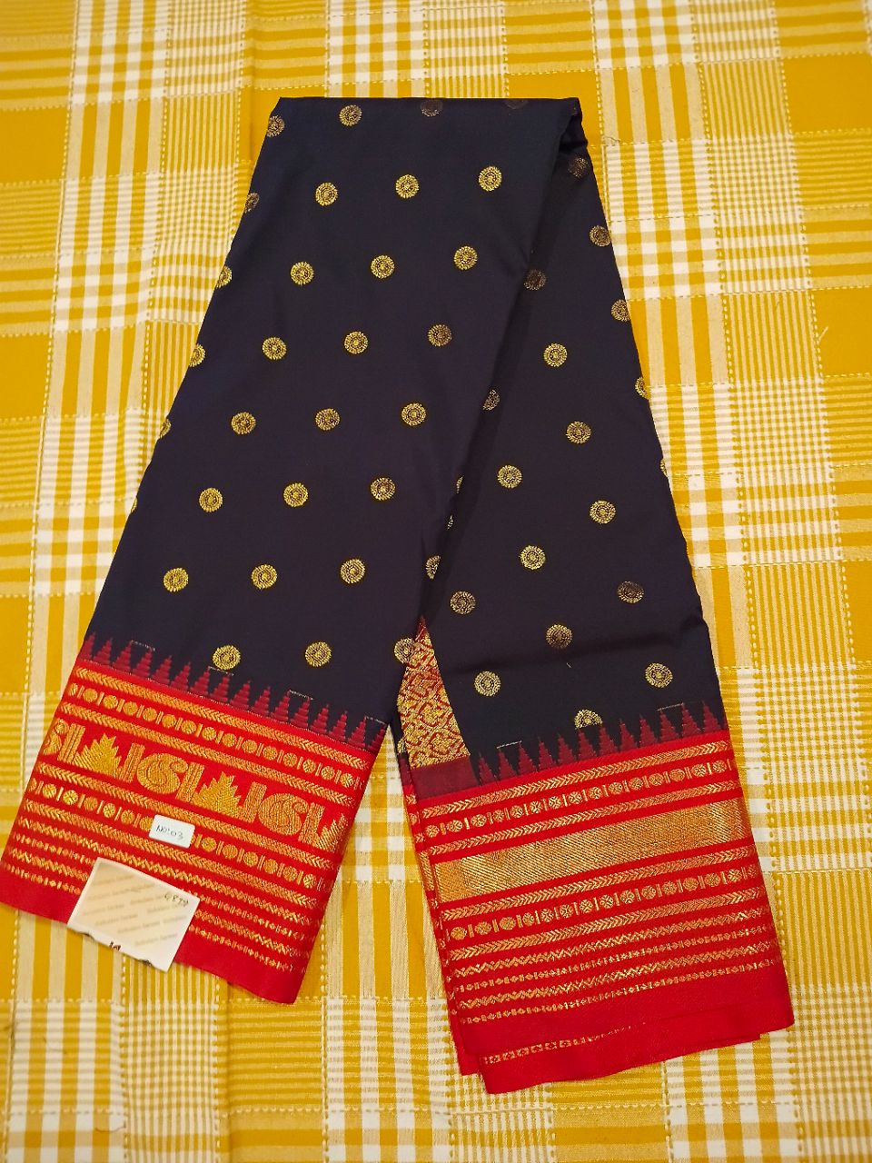 Grey With Red Semi Kanchi Silk 018 view 4