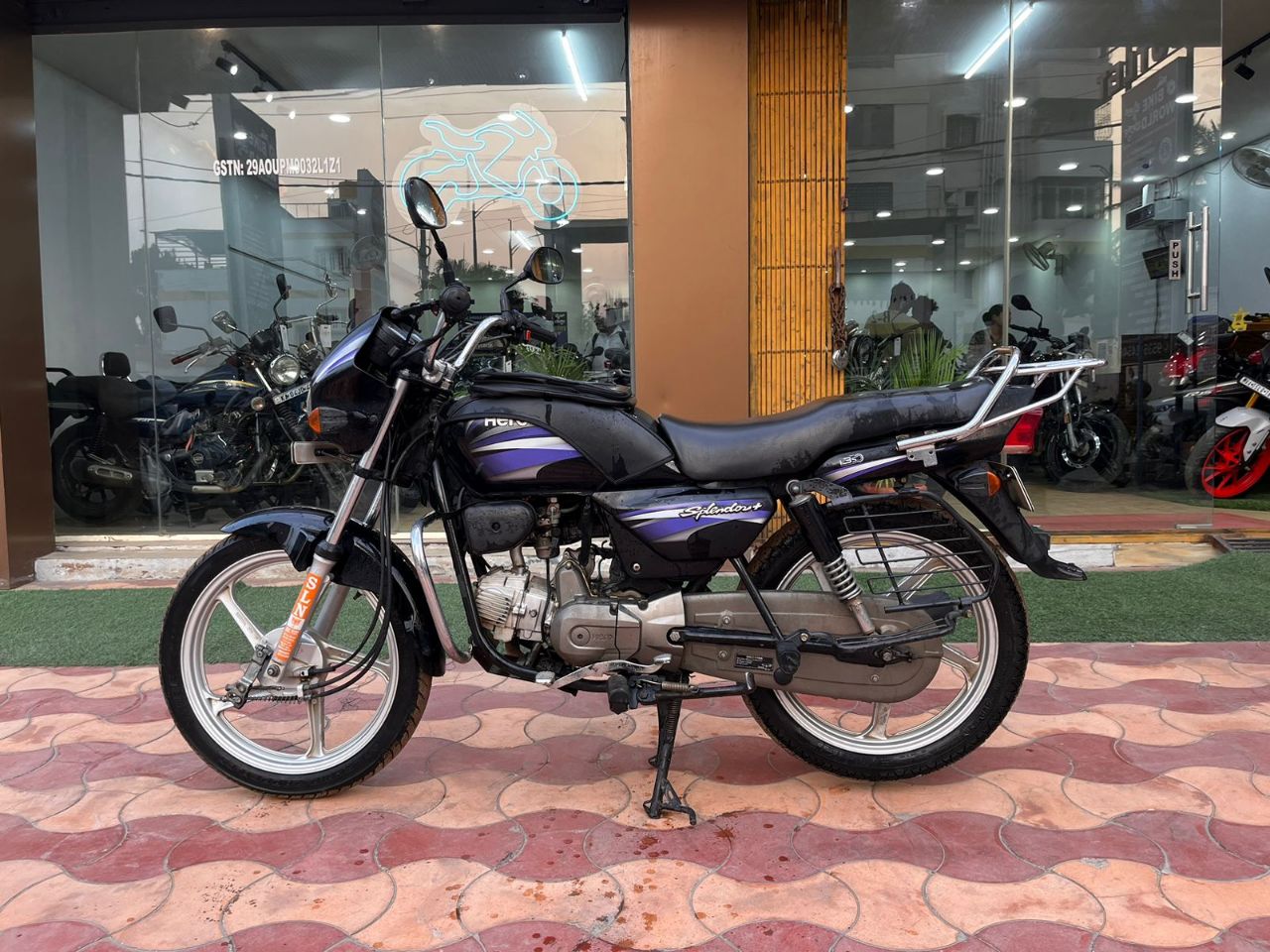 Hero Splendor Plus/2019 Model view 7