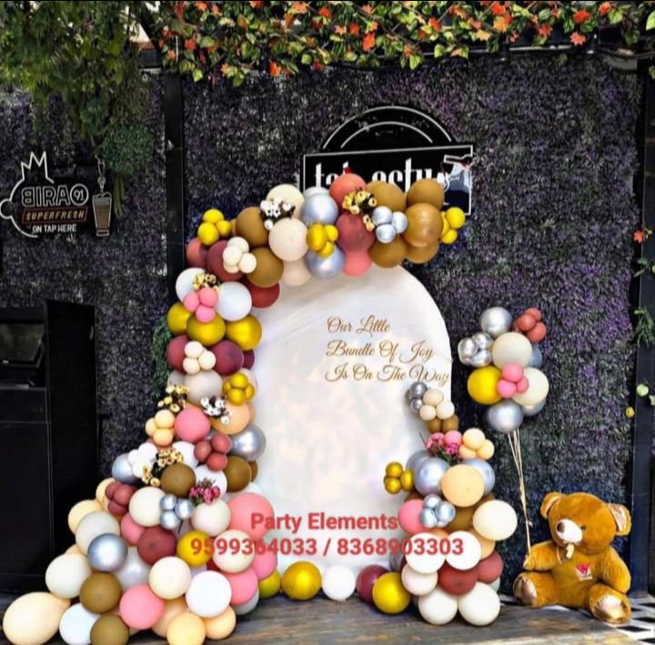 Balloon Arch by Party Elements