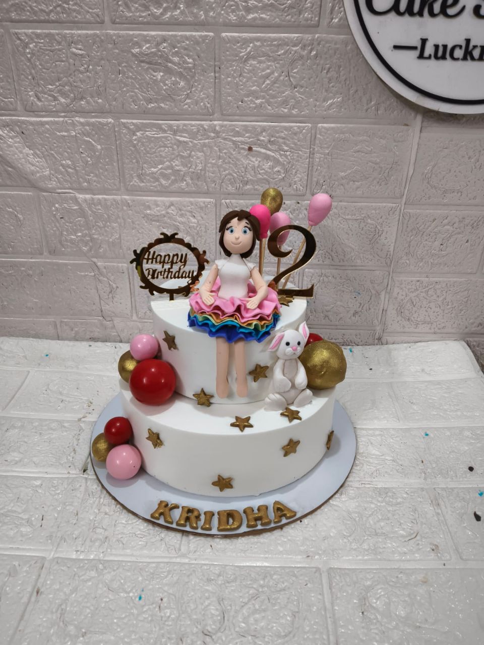 2kg Birthday Cake by The Cake Studio
